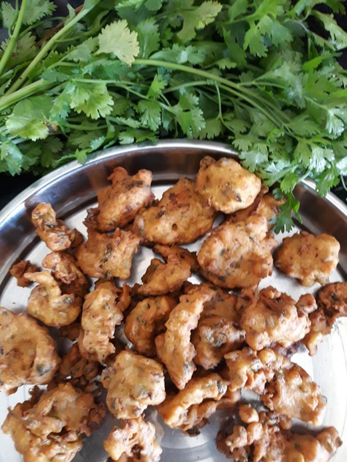 Black Pepper Home Stay Udaipur Bagian luar foto